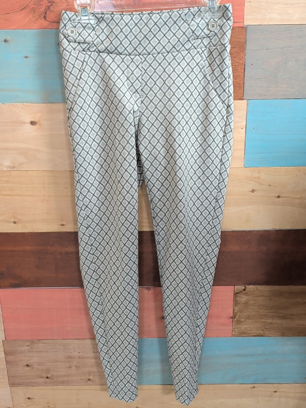 Soho Black & White Diamond-Print Skinny Pants